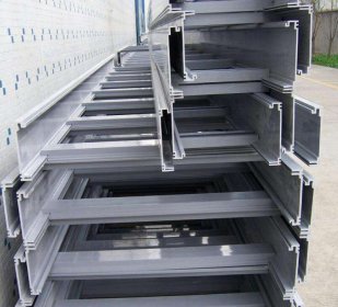 電纜橋架廠家詳解鍍鋅橋架性能特點以及材料的區(qū)別